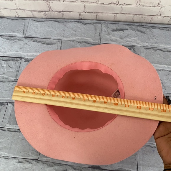 H&M Divided 100% wool pink hat - Picture 8 of 11